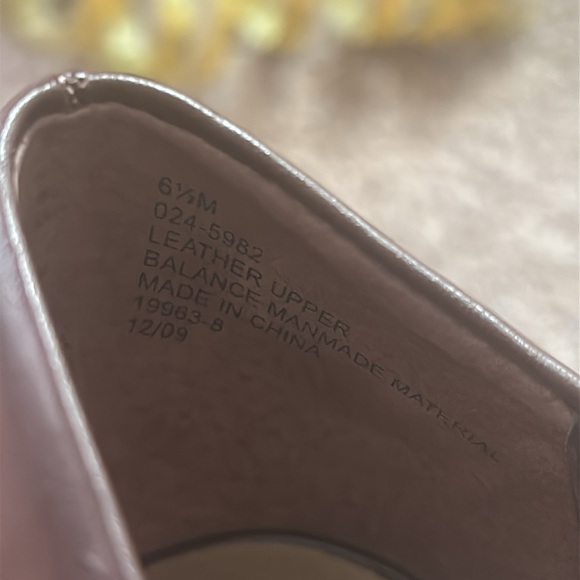 East5th Womens Brown Heels size 6 1/2 - Picture 6 of 6